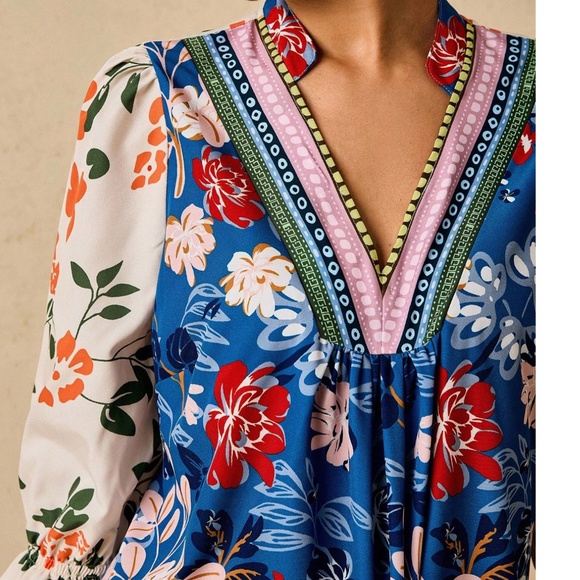 Plus Floral Print V neck 3/4 sleeve Blouse - Picture 2 of 6